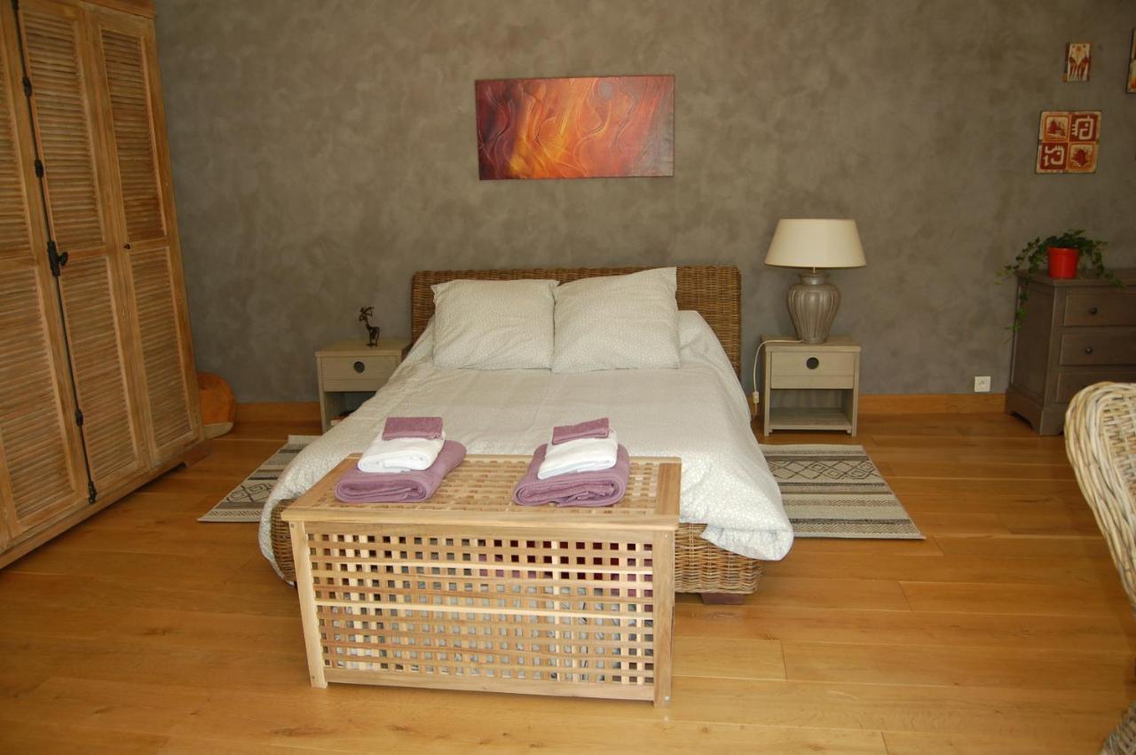 La Goutadou Bed & Breakfast Cabannes ภายนอก รูปภาพ