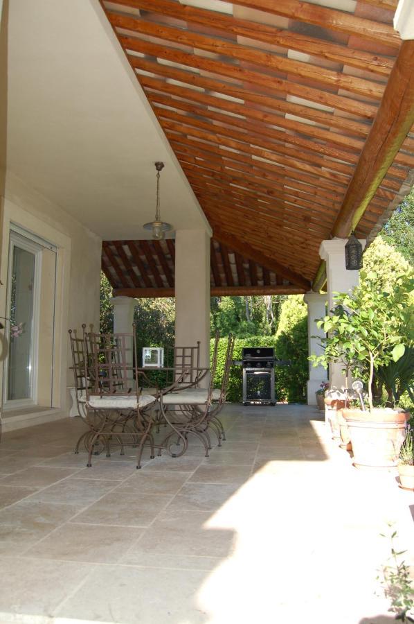 La Goutadou Bed & Breakfast Cabannes ภายนอก รูปภาพ