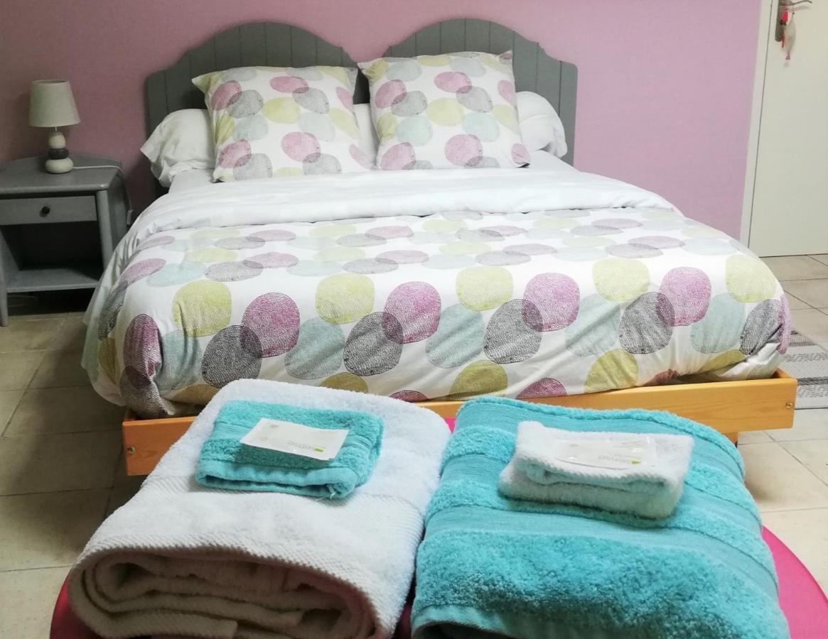 La Goutadou Bed & Breakfast Cabannes ภายนอก รูปภาพ