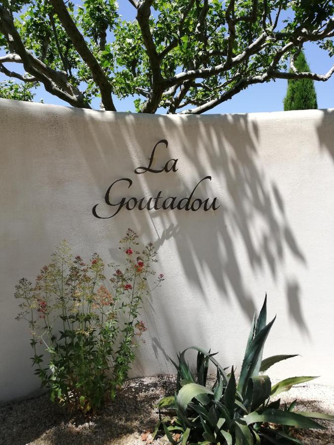 La Goutadou Bed & Breakfast Cabannes ภายนอก รูปภาพ